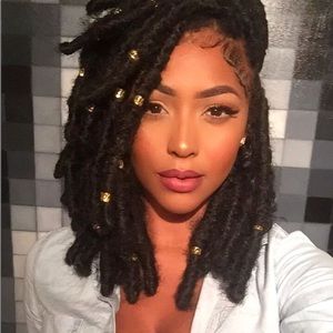 Meet your Posher, Jayci